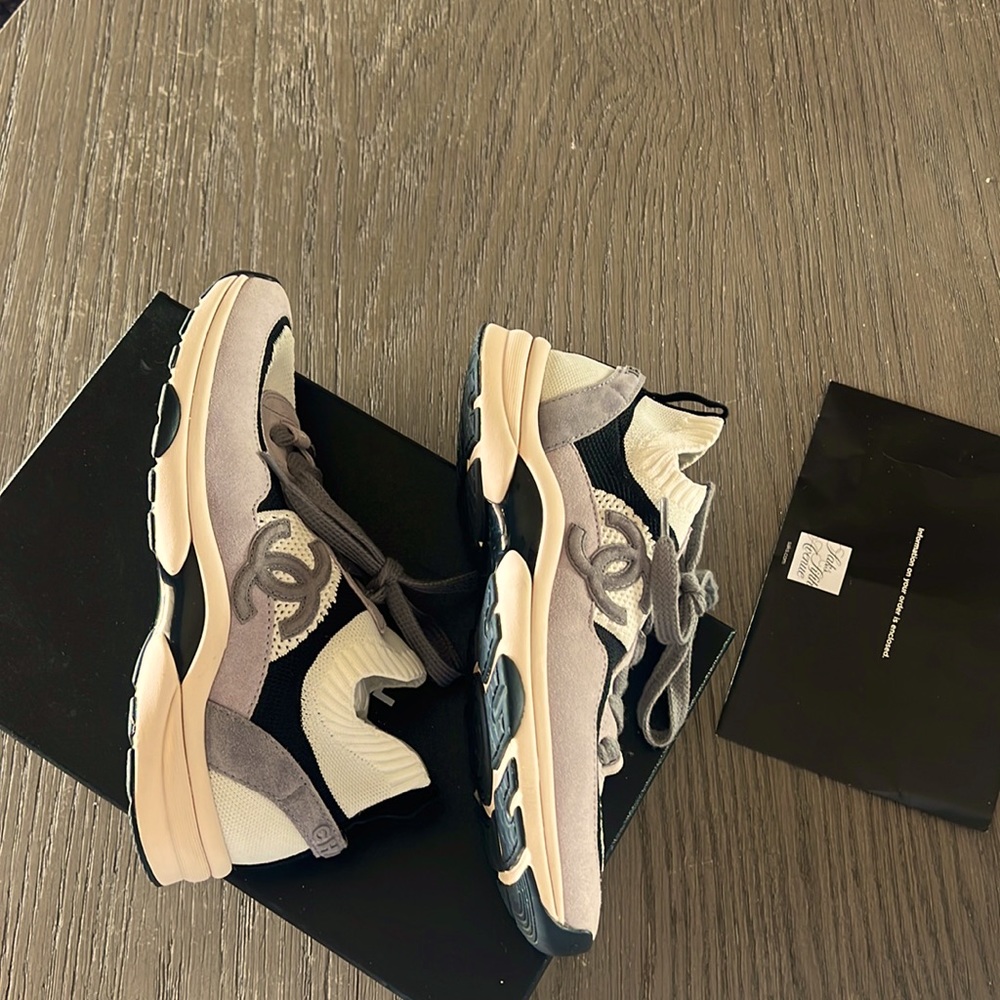 Chanel sneakers 👟